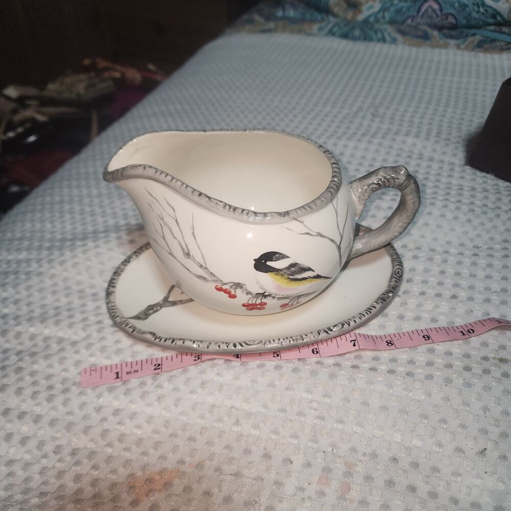 GLOBAL DESIGN CONNECTIONS EUC WINTER CHICADEE GRAVY BOAT & PLATE SET